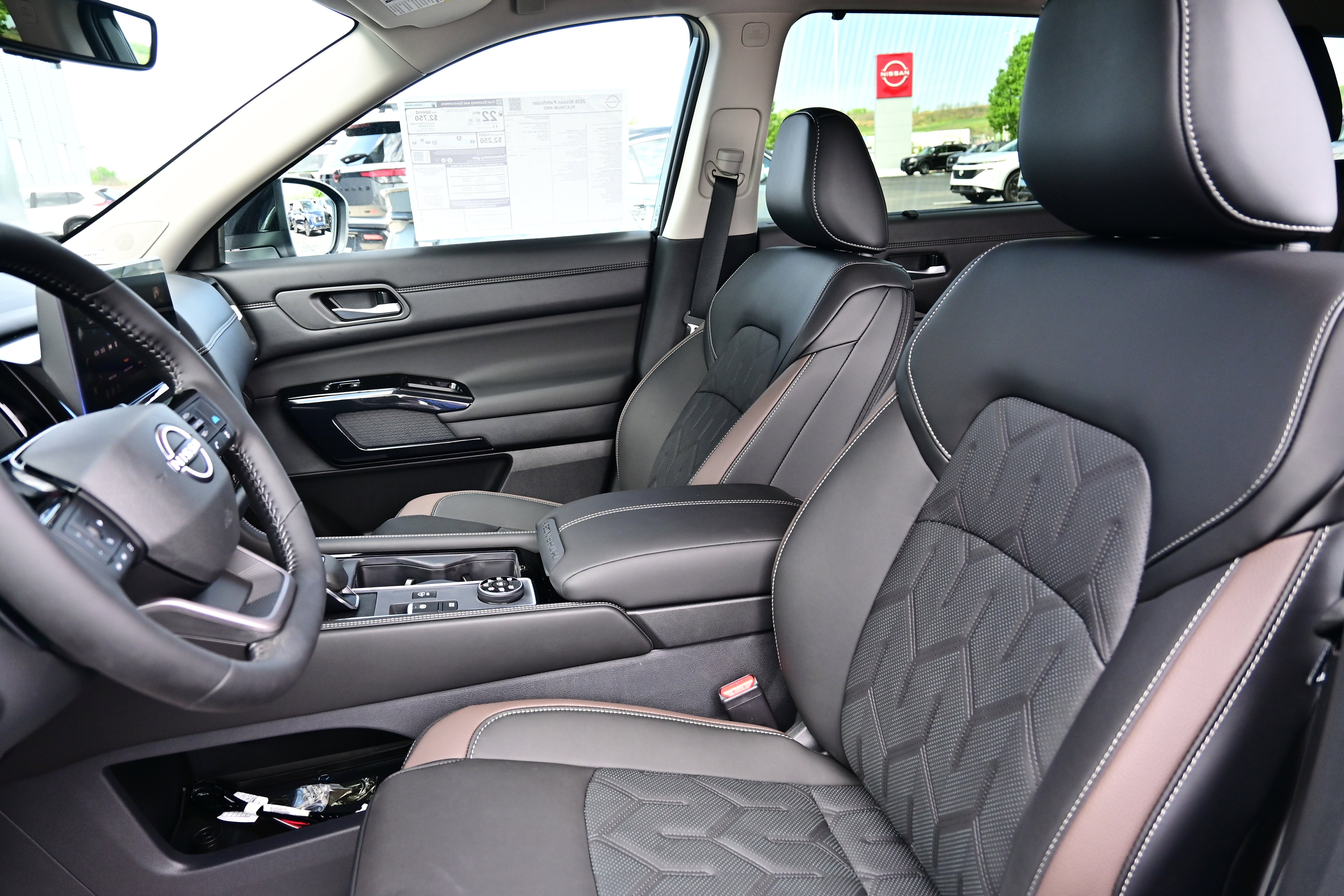 2026 Nissan Pathfinder Platinum