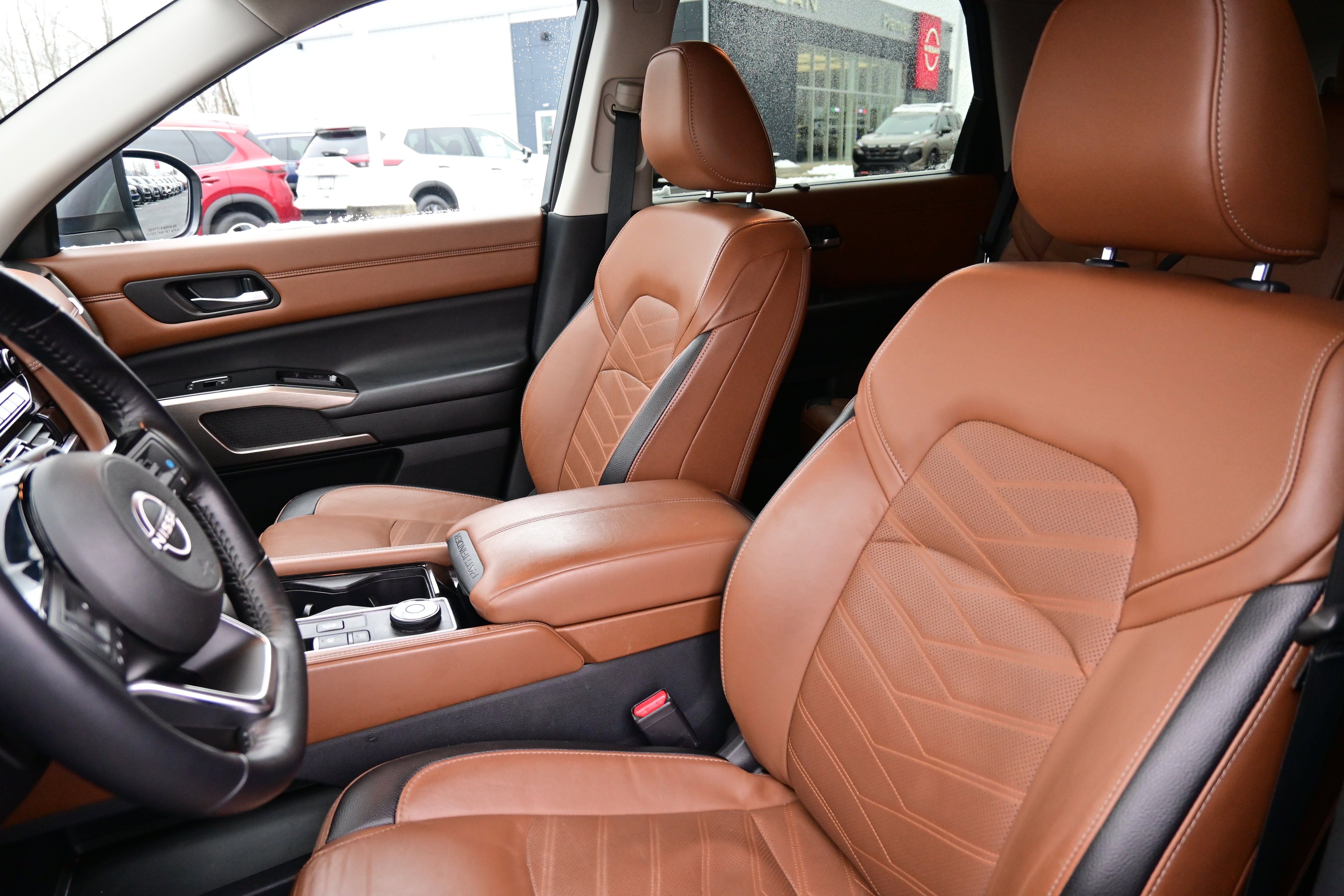 2023 Nissan Pathfinder Platinum