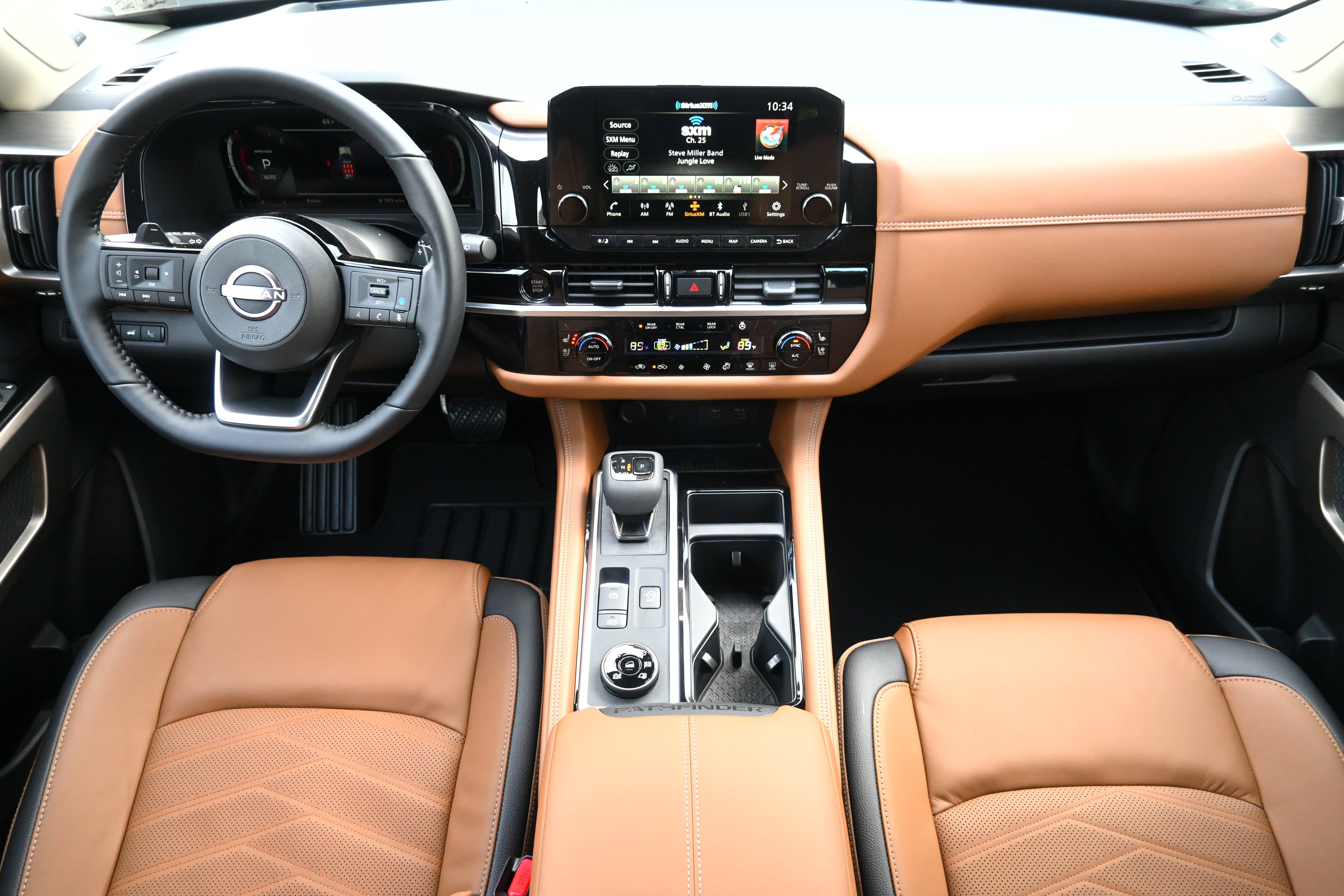 2025 Nissan Pathfinder Platinum