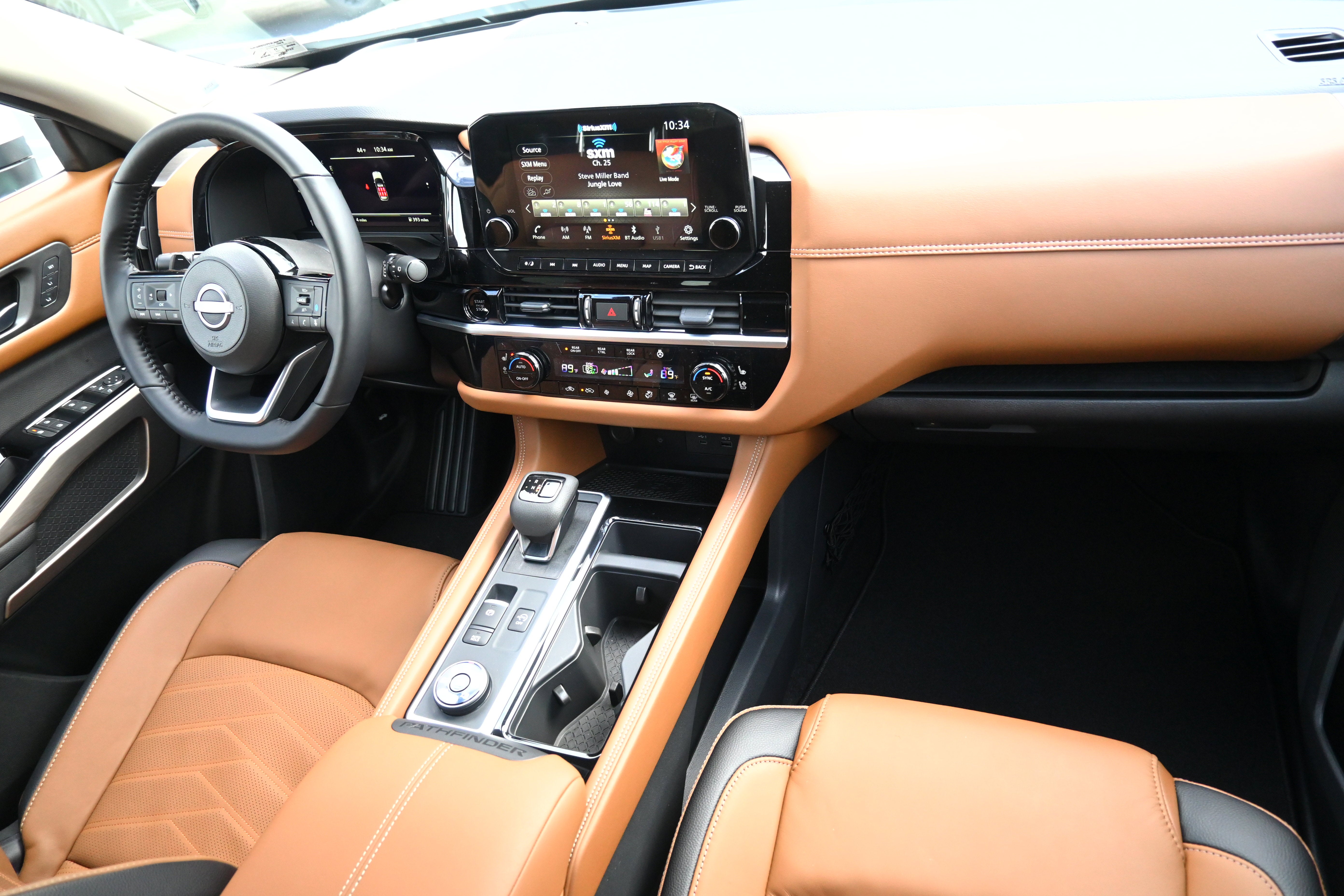 2025 Nissan Pathfinder Platinum