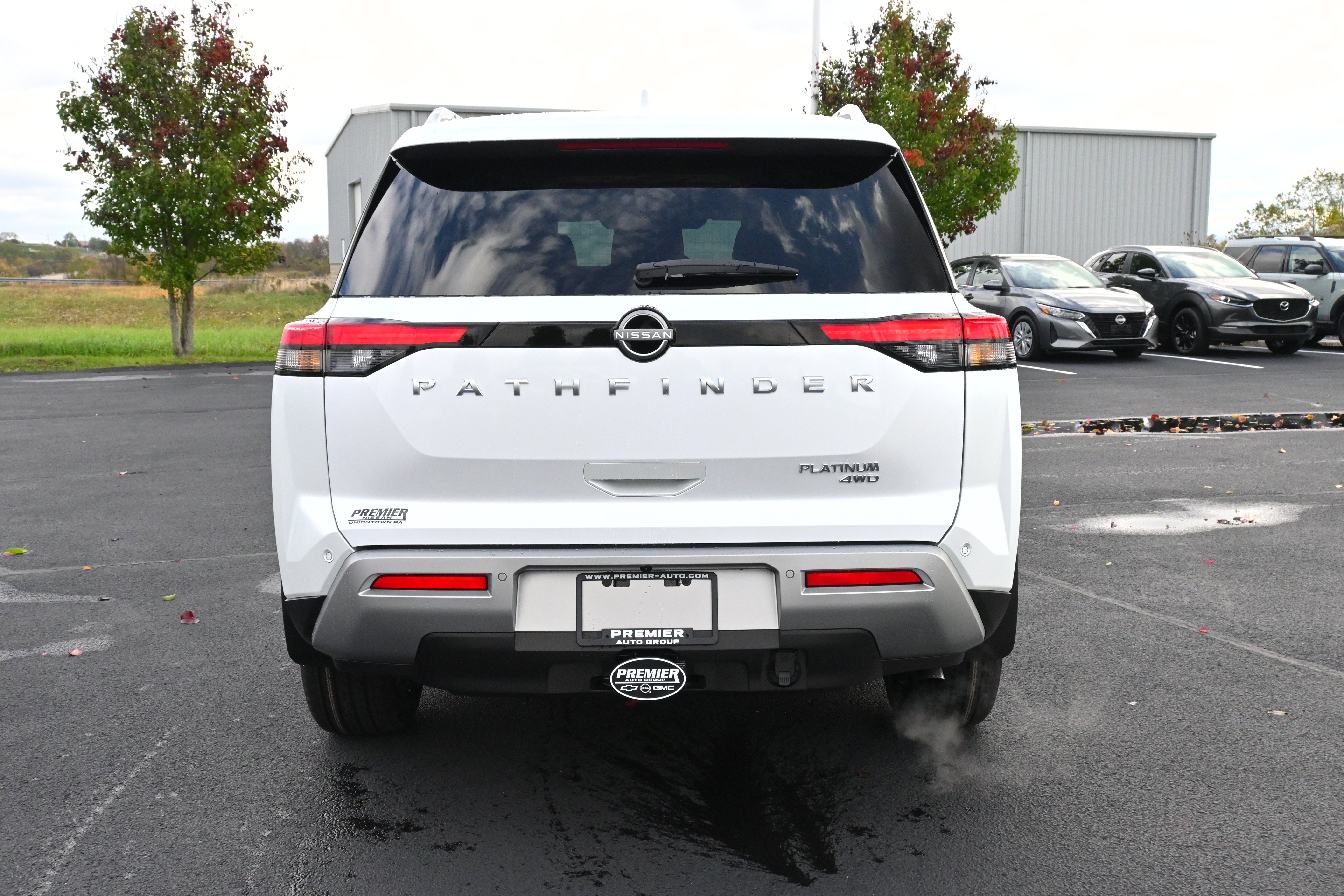 2025 Nissan Pathfinder Platinum