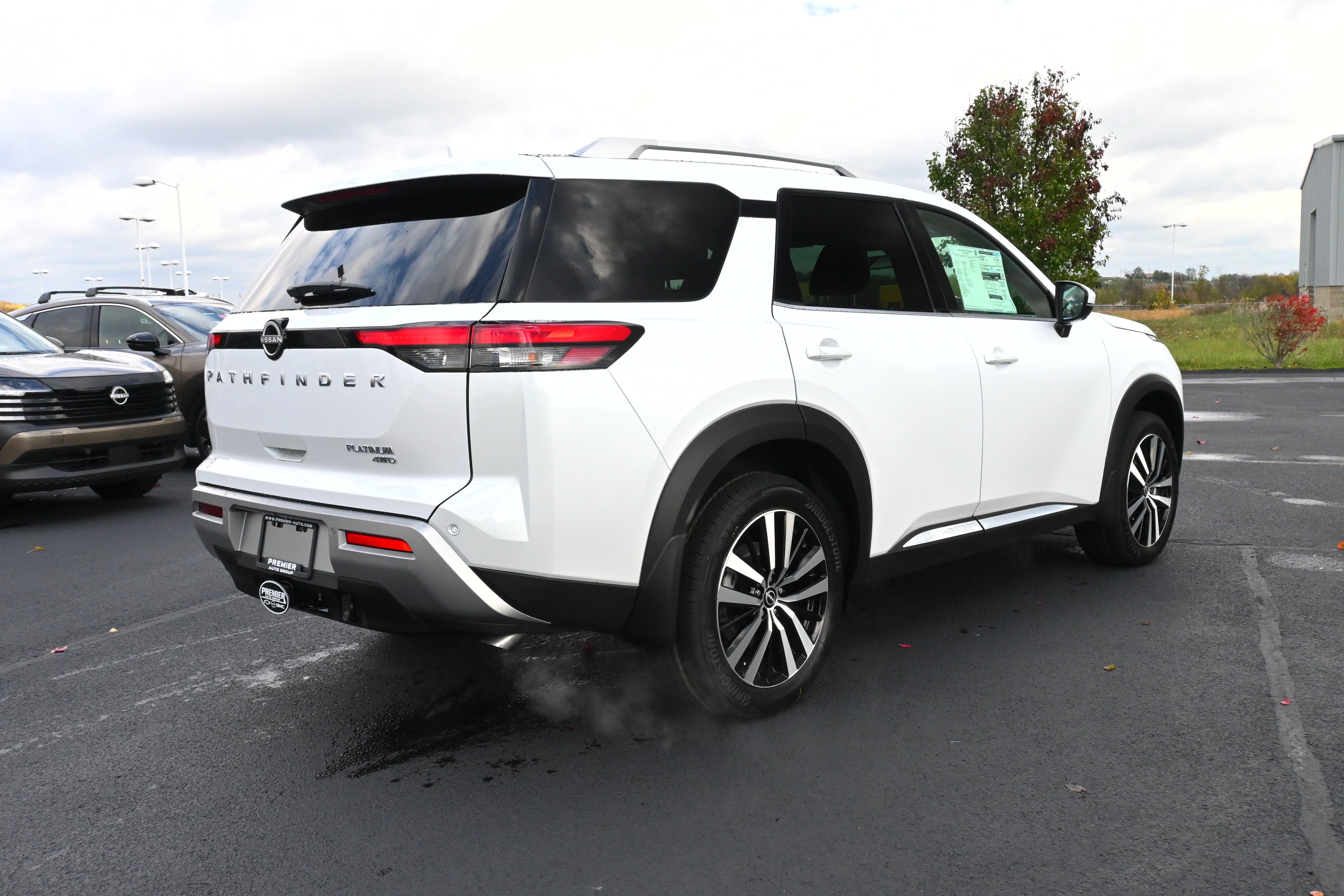 2025 Nissan Pathfinder Platinum