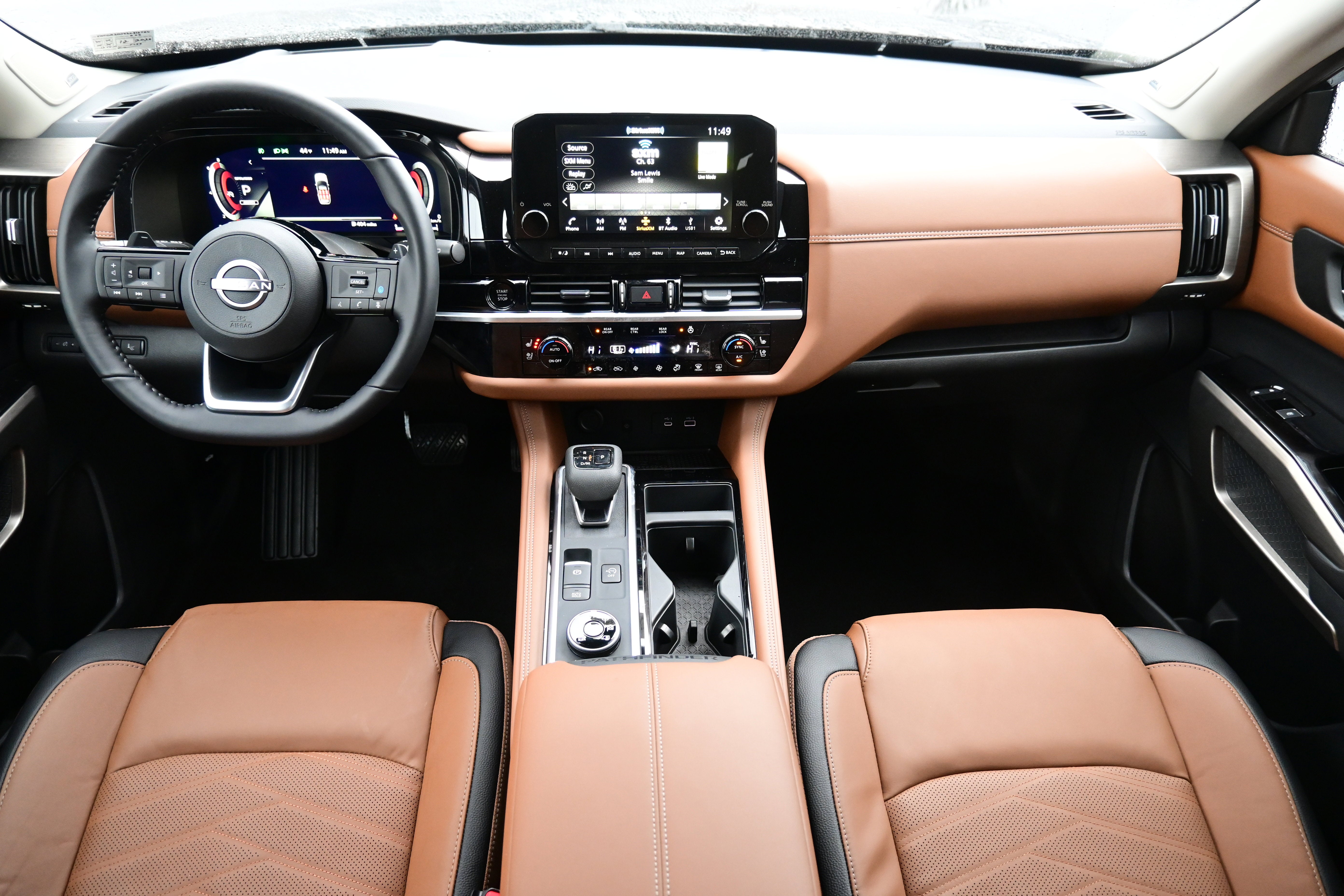 2025 Nissan Pathfinder Platinum