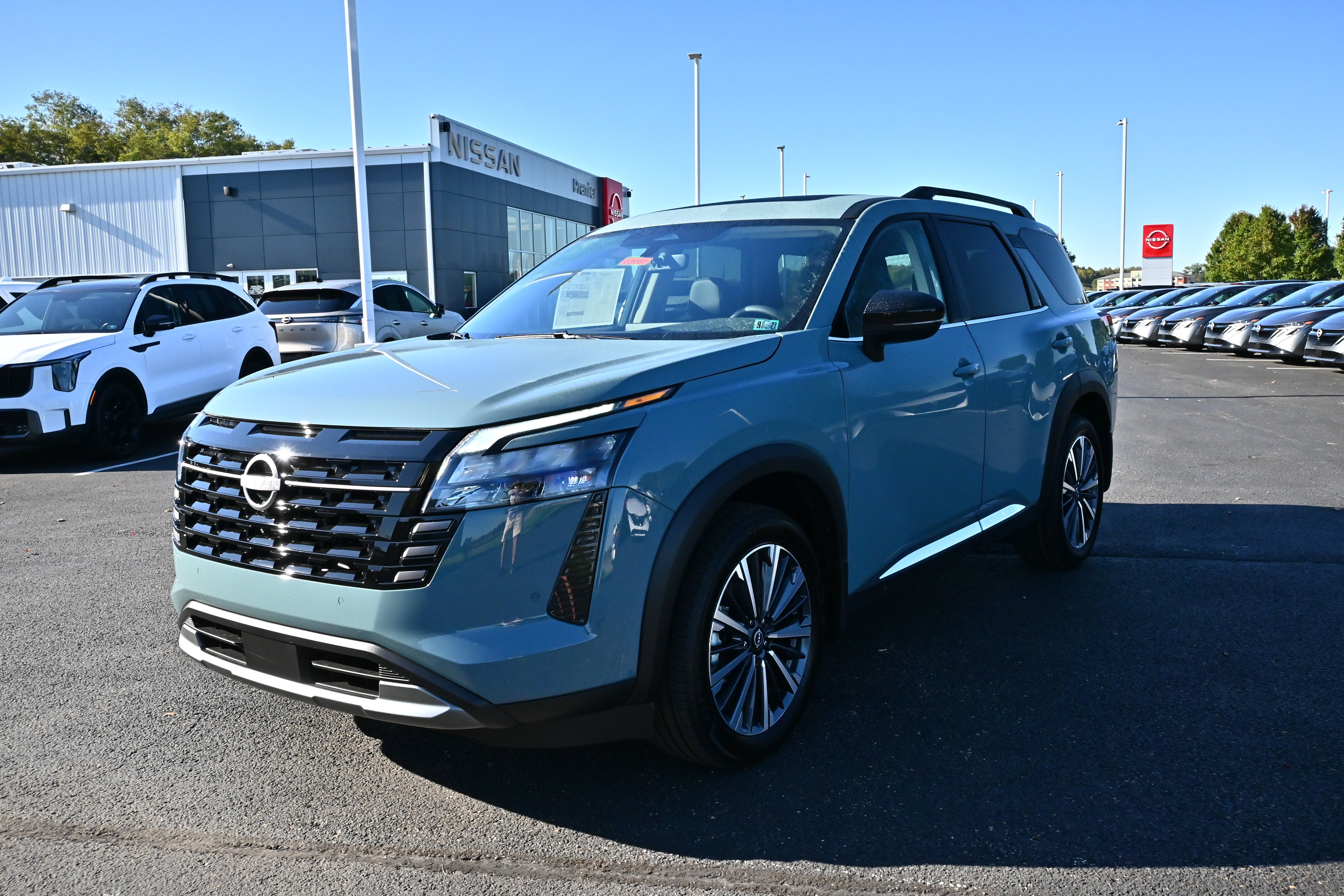 2026 Nissan Pathfinder Platinum