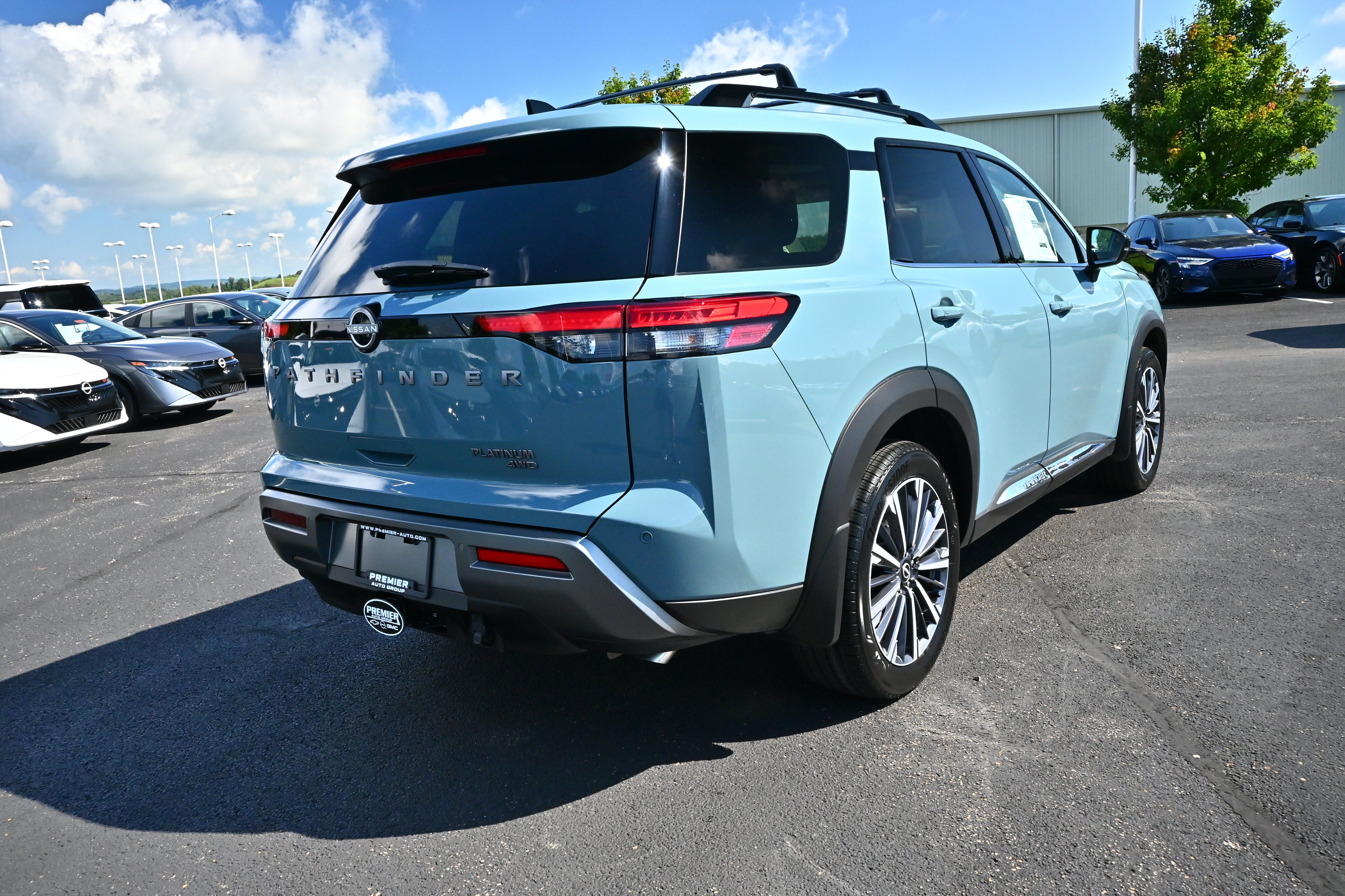2026 Nissan Pathfinder Platinum