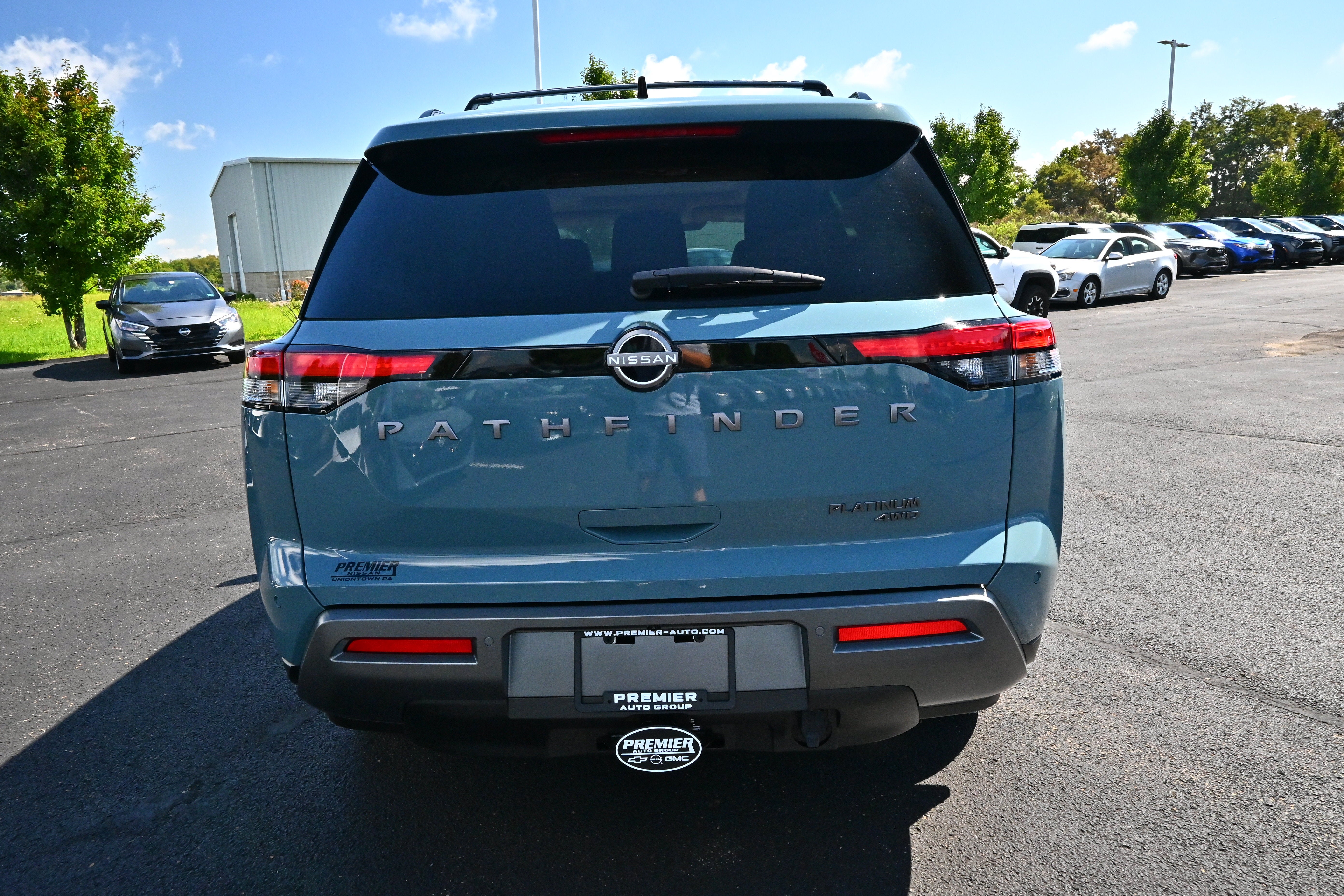 2026 Nissan Pathfinder Platinum