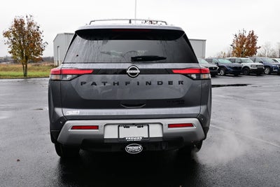 2025 Nissan Pathfinder Platinum