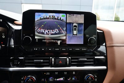 2025 Nissan Pathfinder Platinum