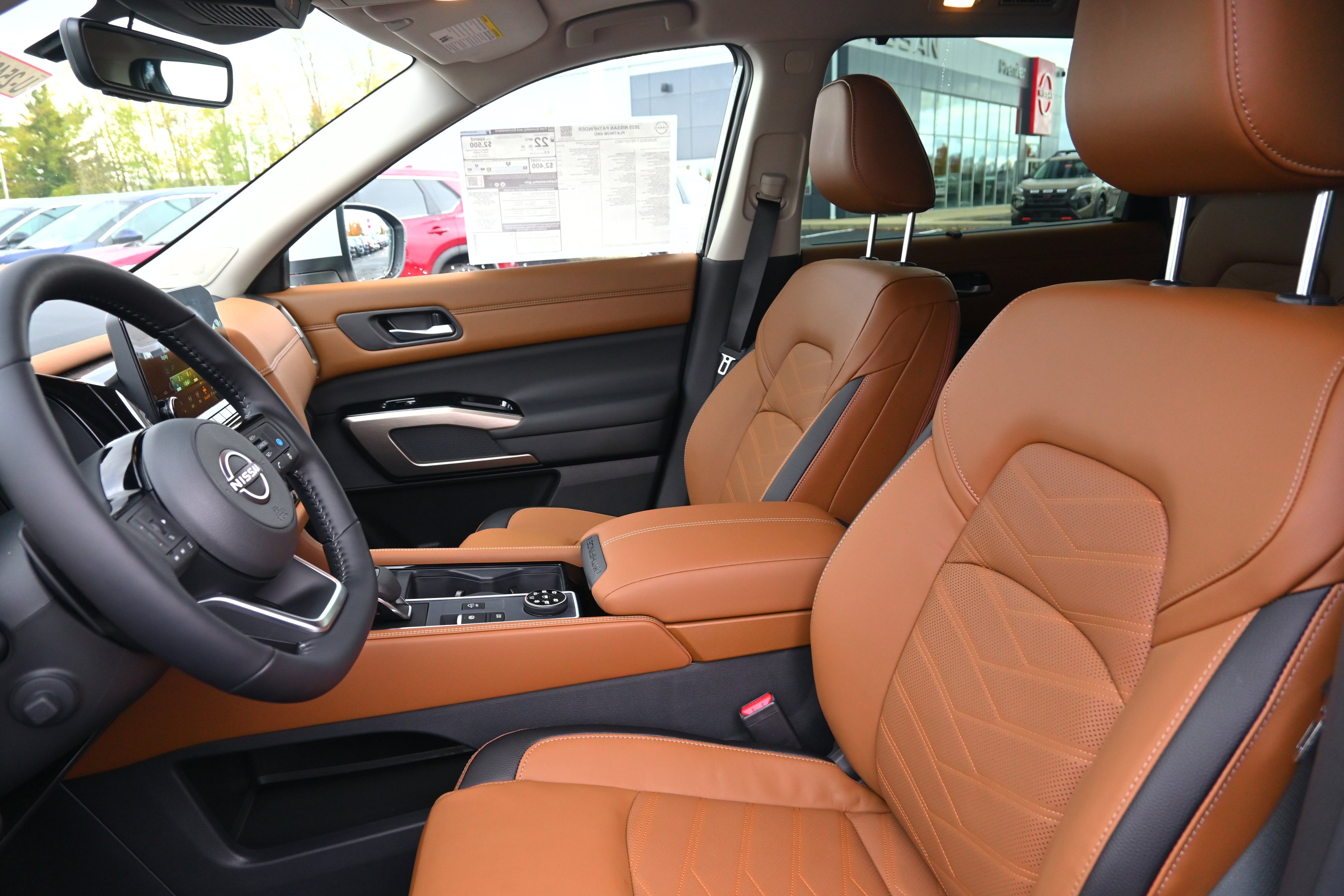 2025 Nissan Pathfinder Platinum