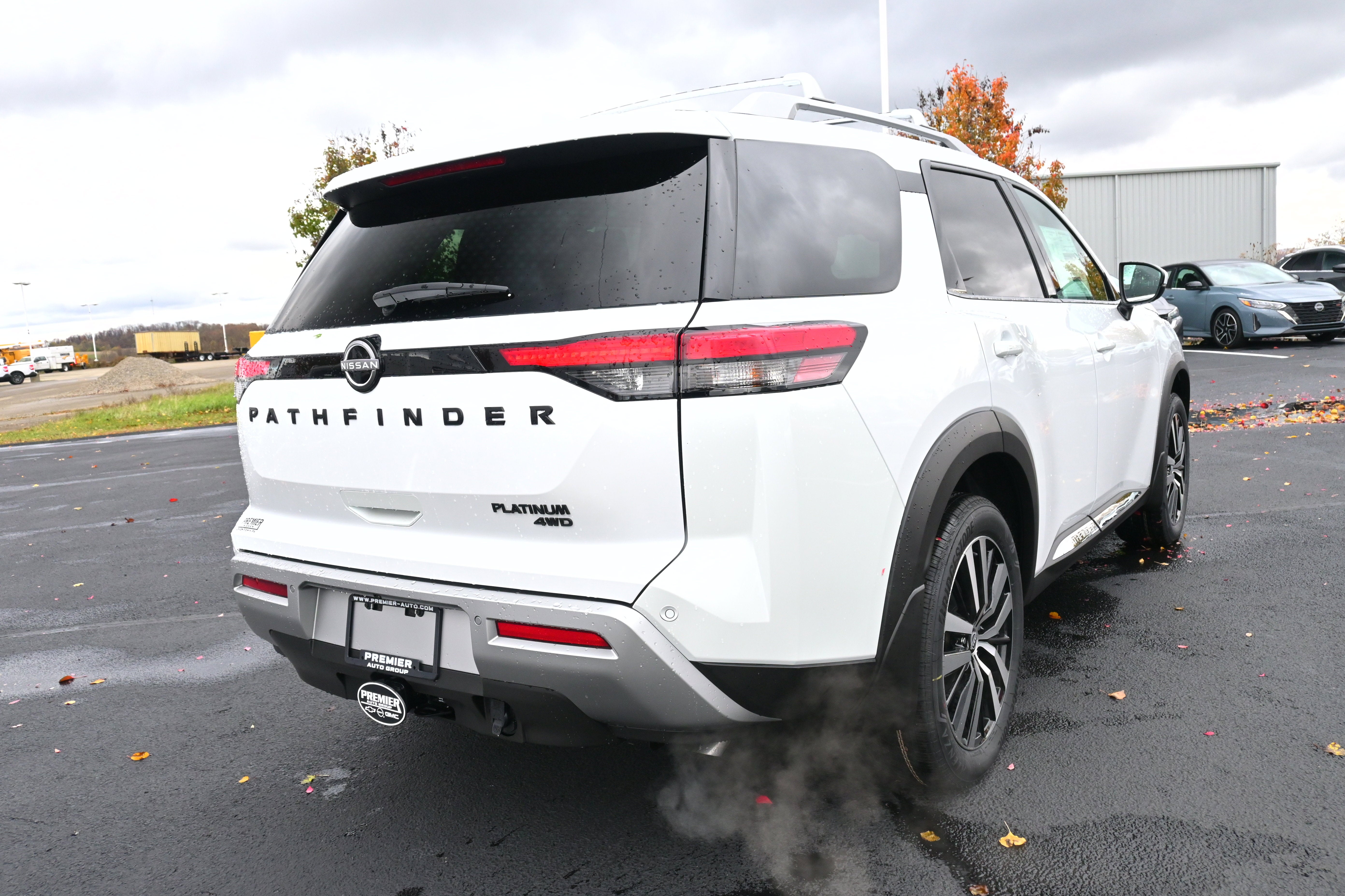 2025 Nissan Pathfinder Platinum