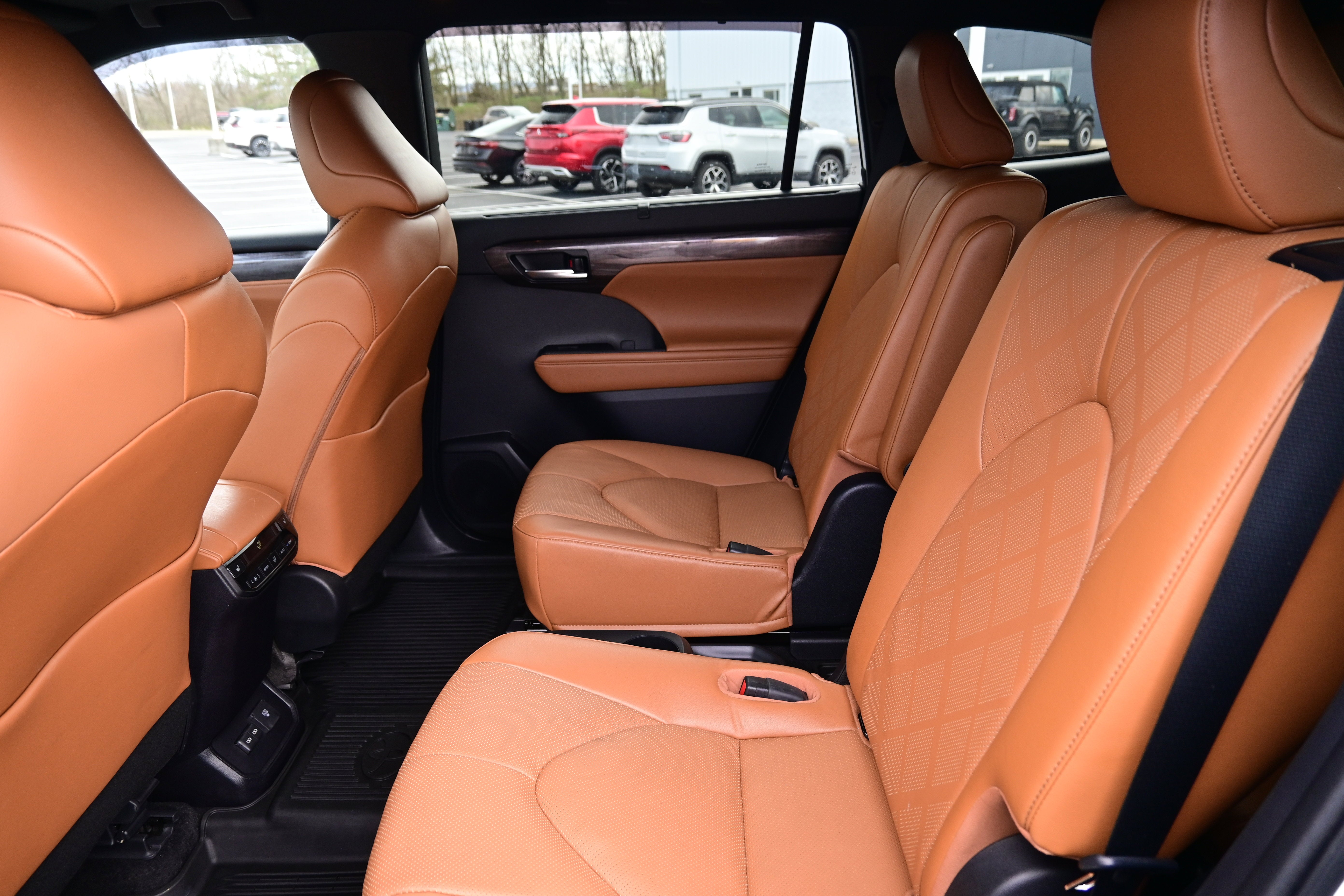 2023 Toyota Highlander Platinum