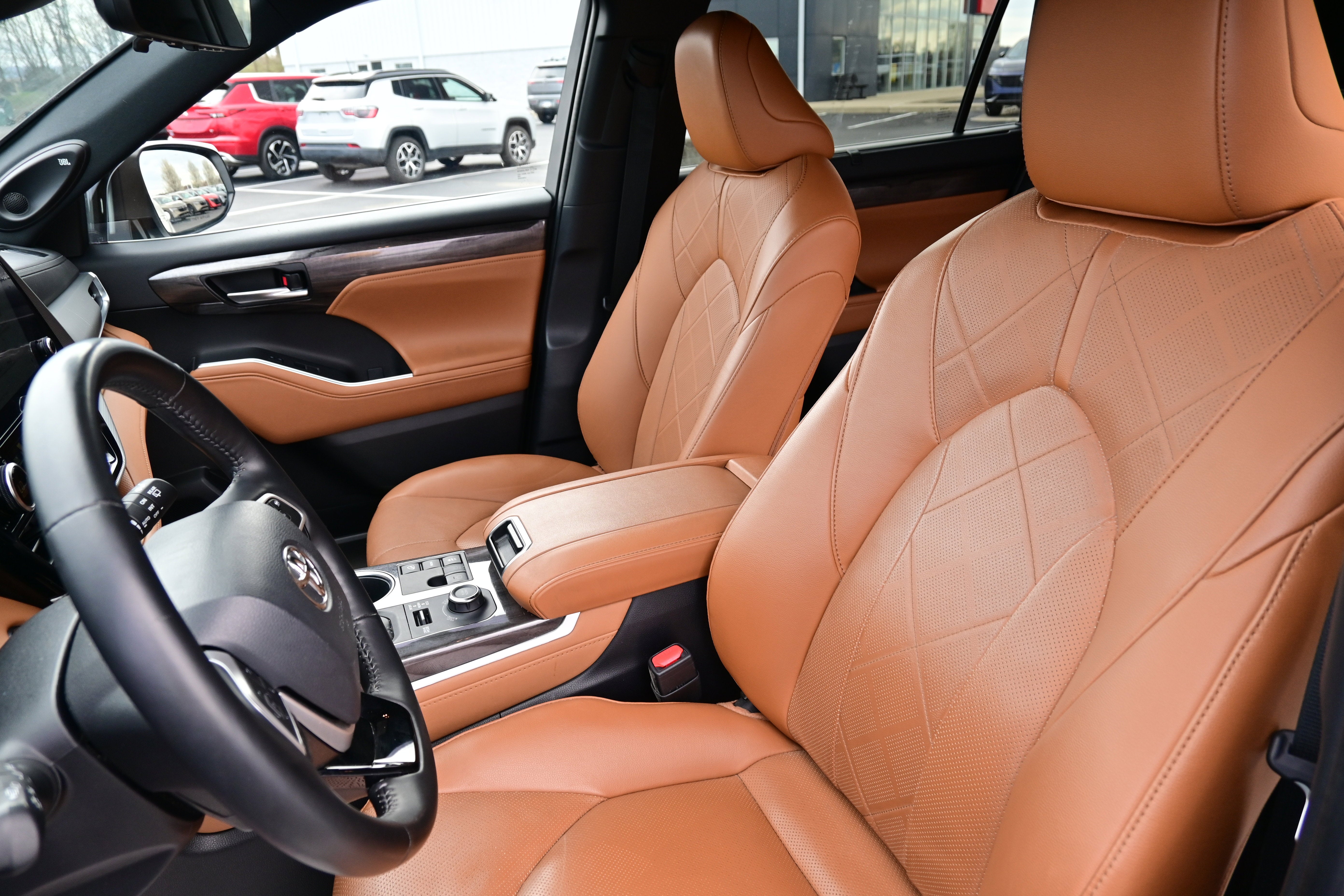 2023 Toyota Highlander Platinum