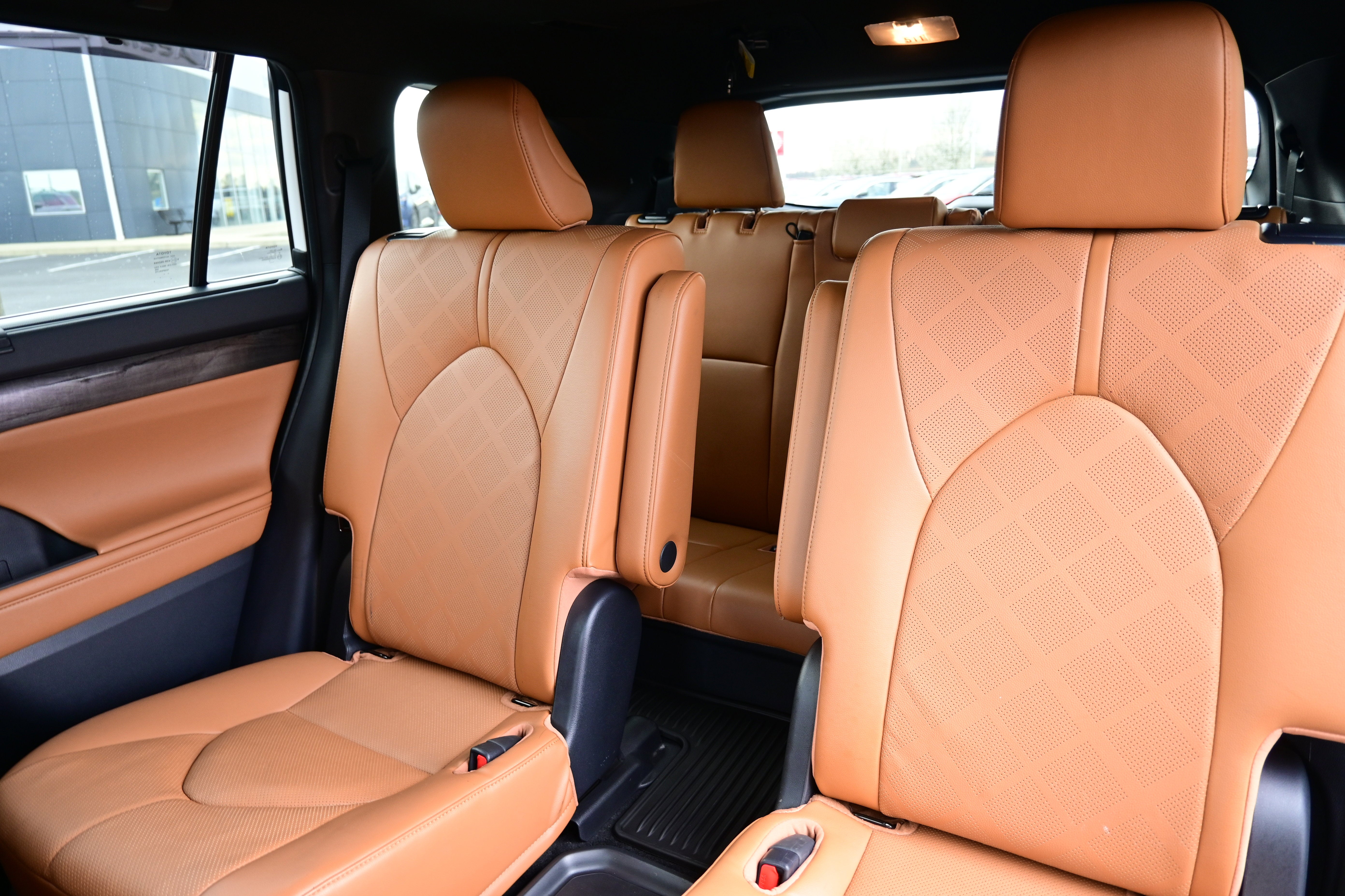 2023 Toyota Highlander Platinum