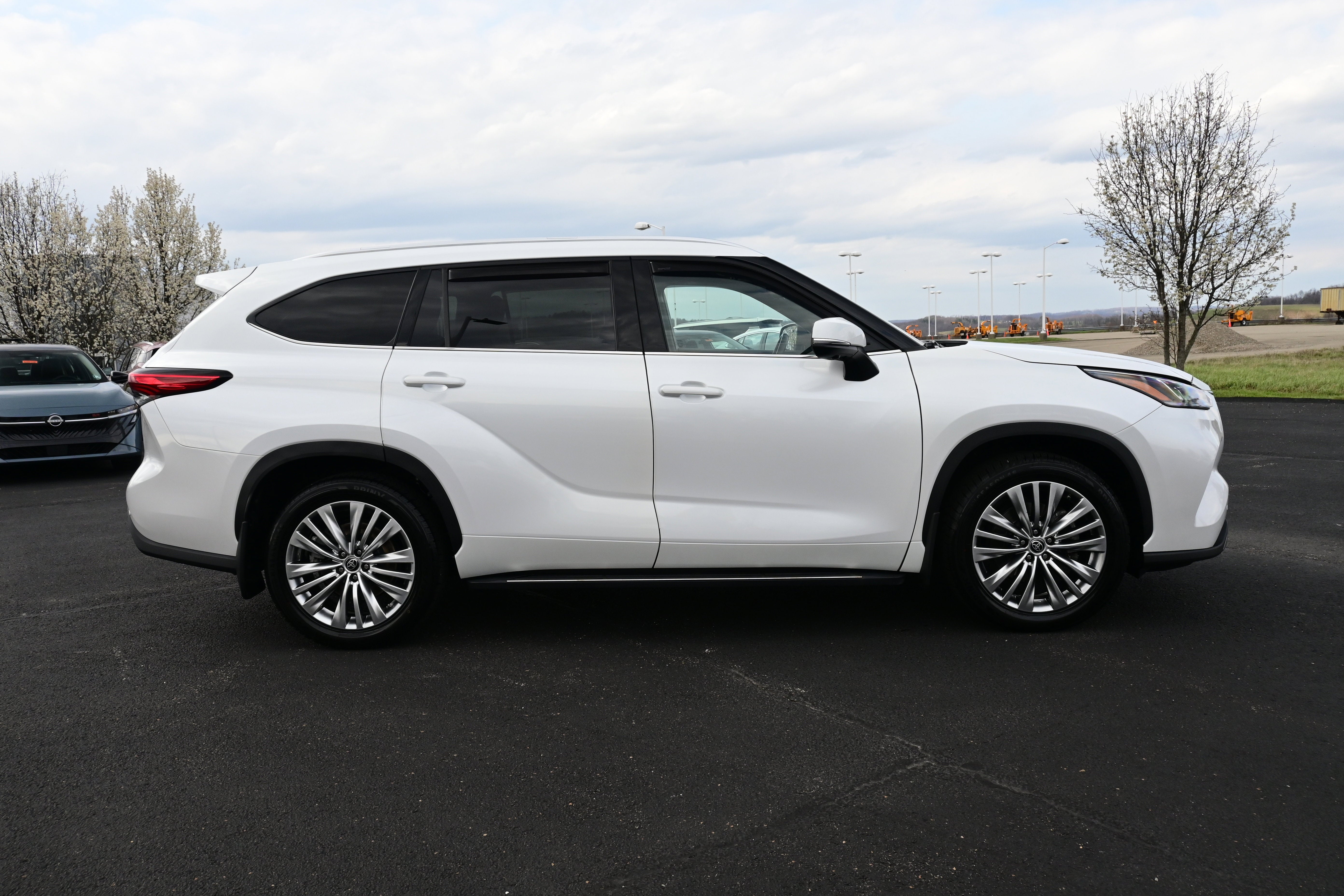 2023 Toyota Highlander Platinum