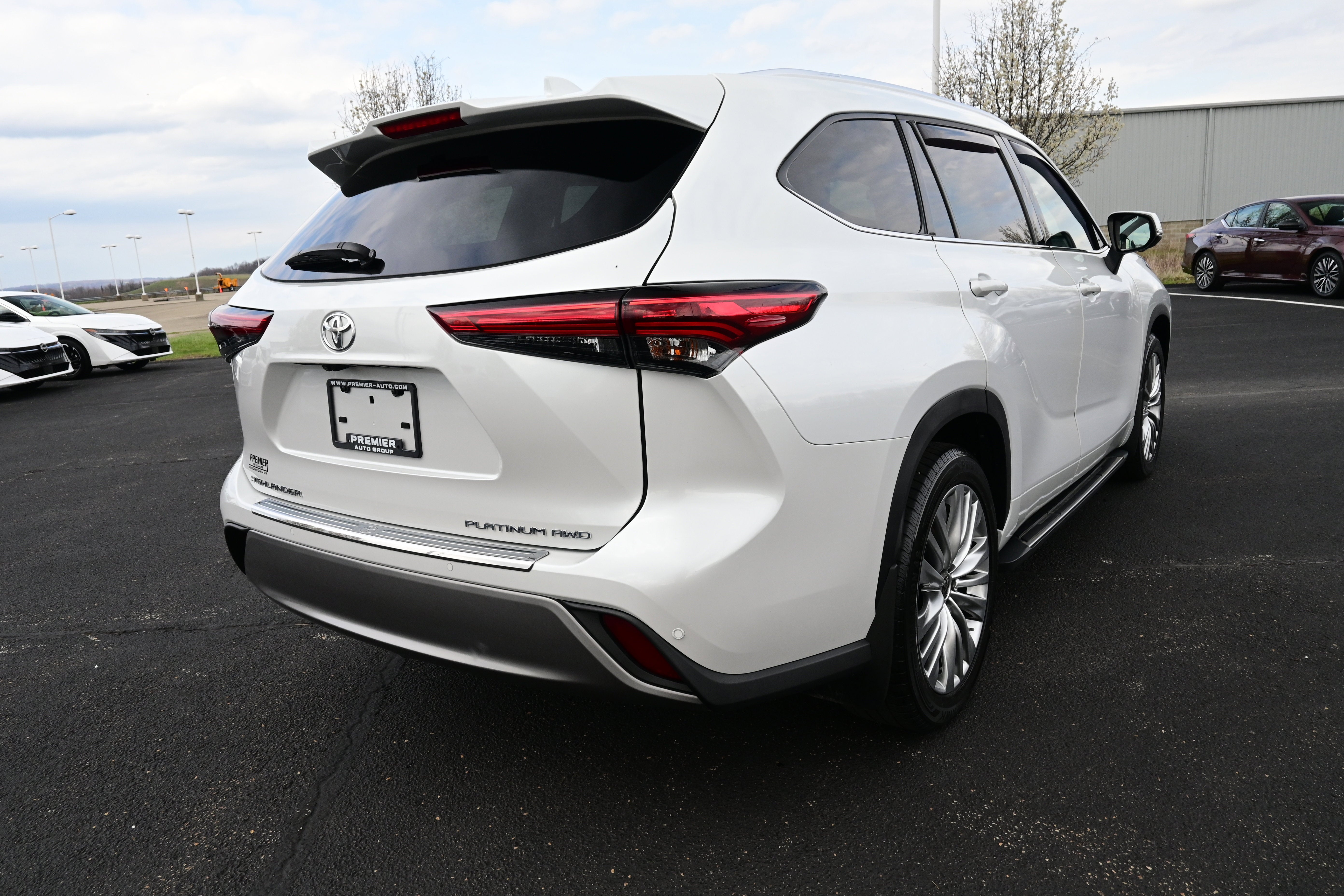 2023 Toyota Highlander Platinum