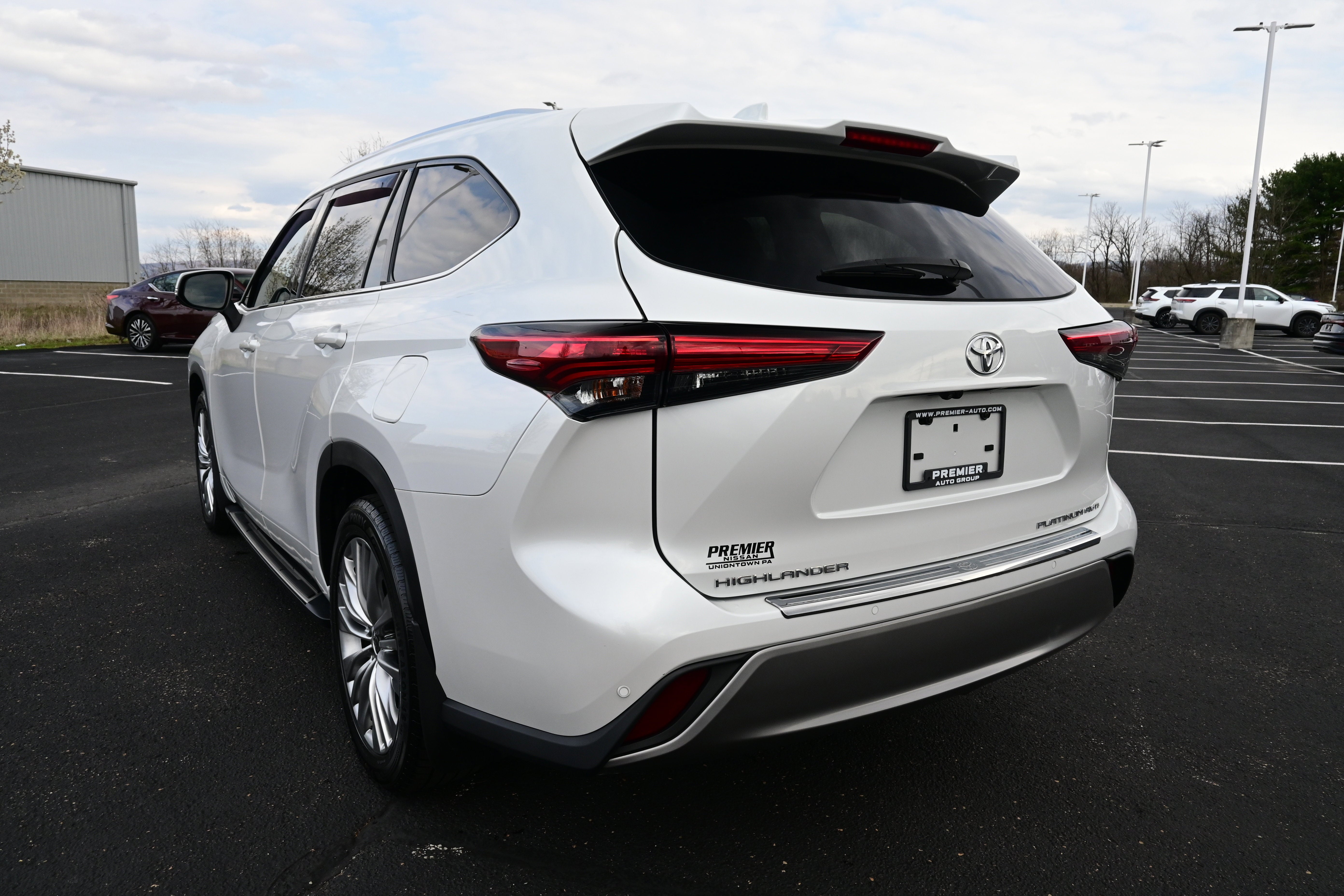 2023 Toyota Highlander Platinum