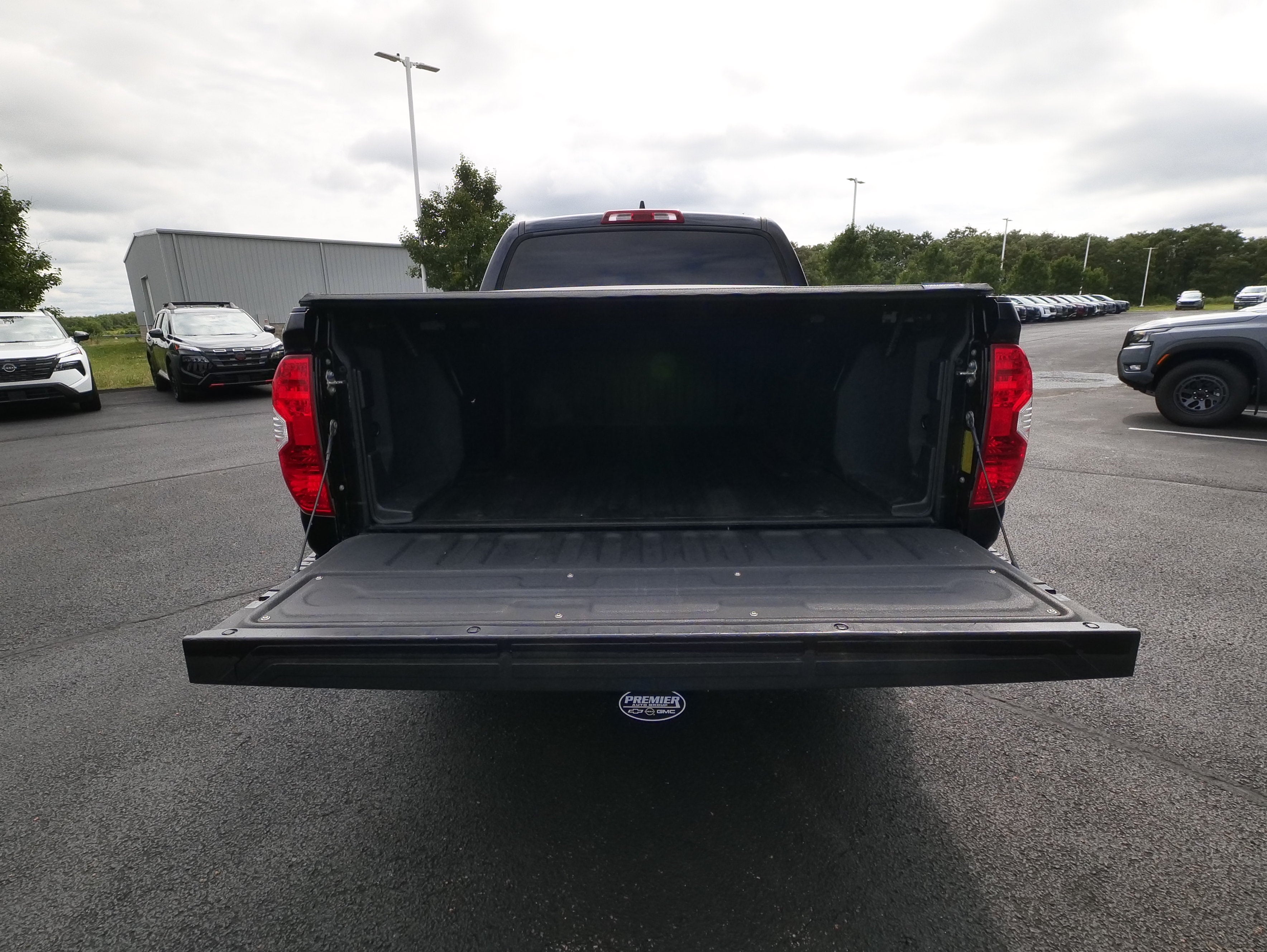 2021 Toyota Tundra 4WD SR5
