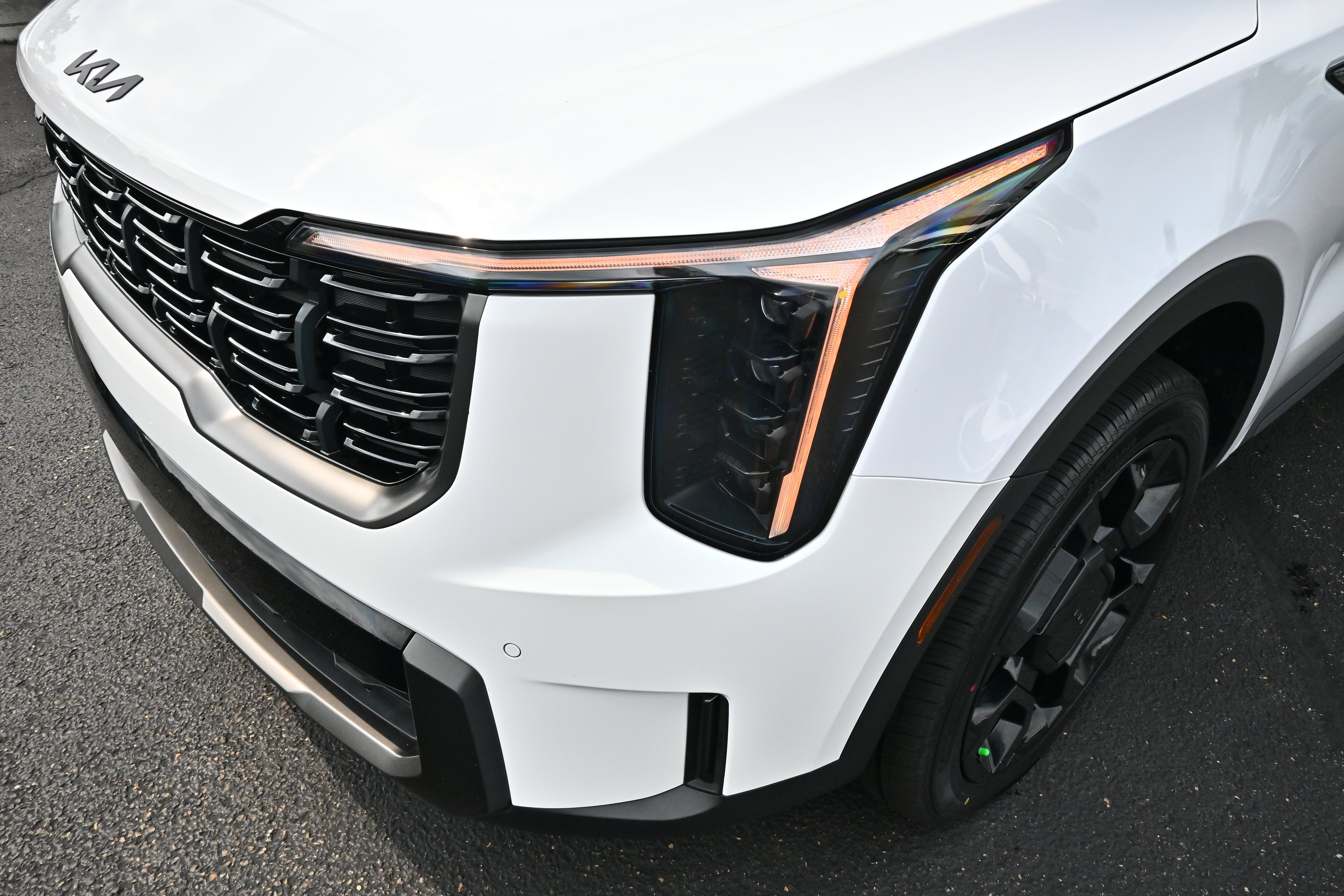 2025 Kia Sorento X-Line EX
