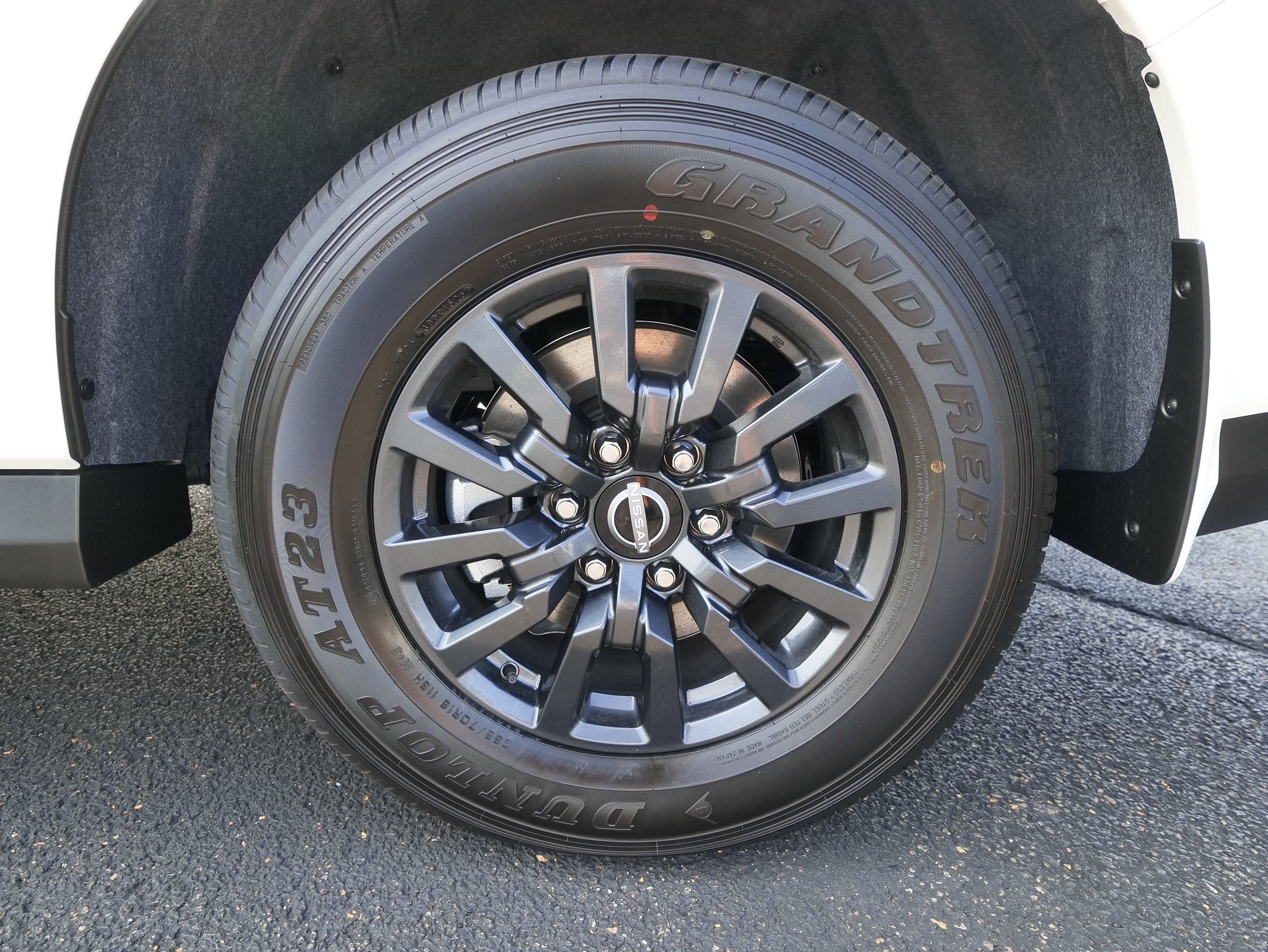 2026 Nissan Armada SV