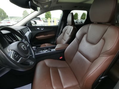 2019 Volvo XC60 Momentum