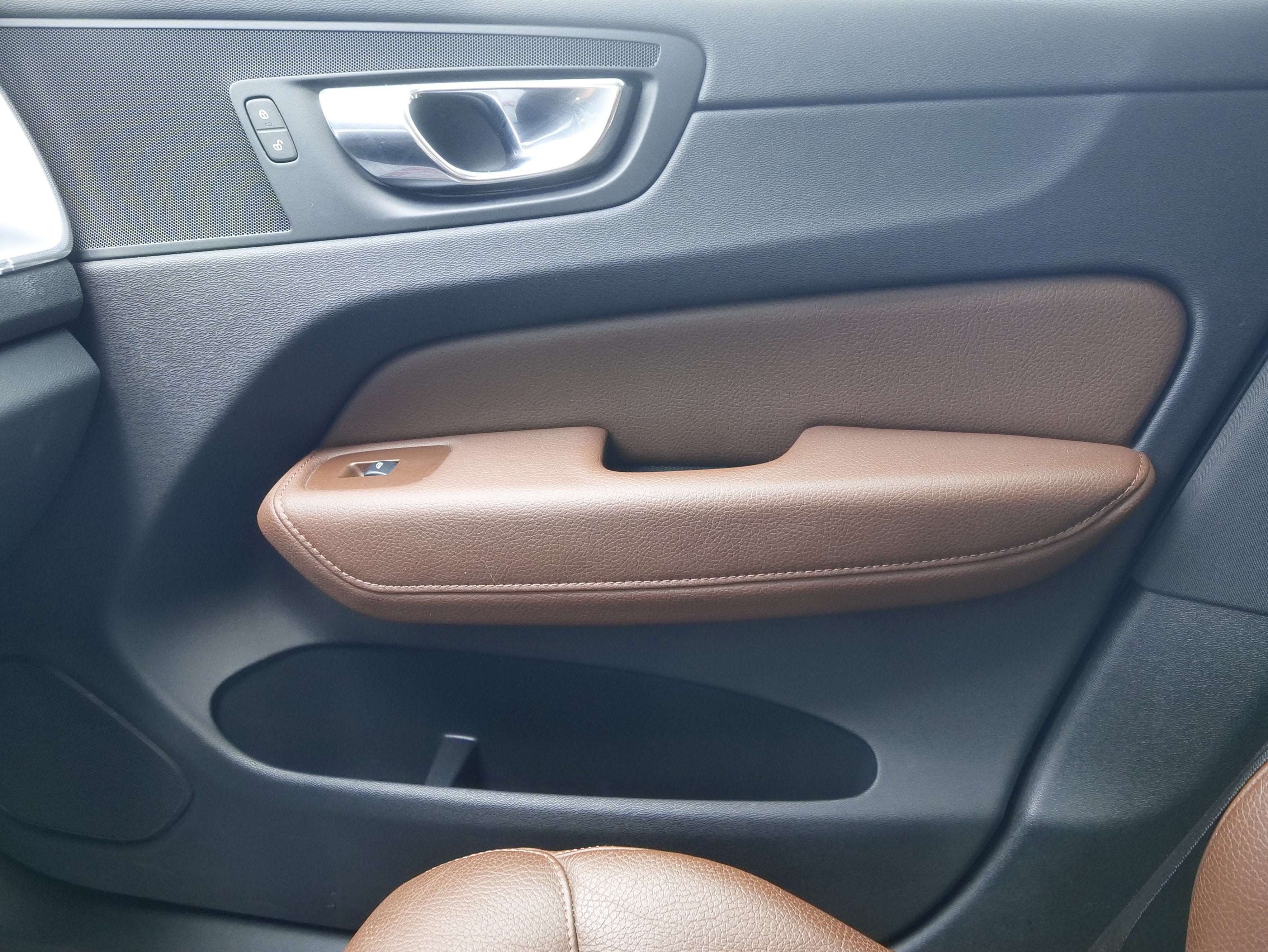2019 Volvo XC60 Momentum