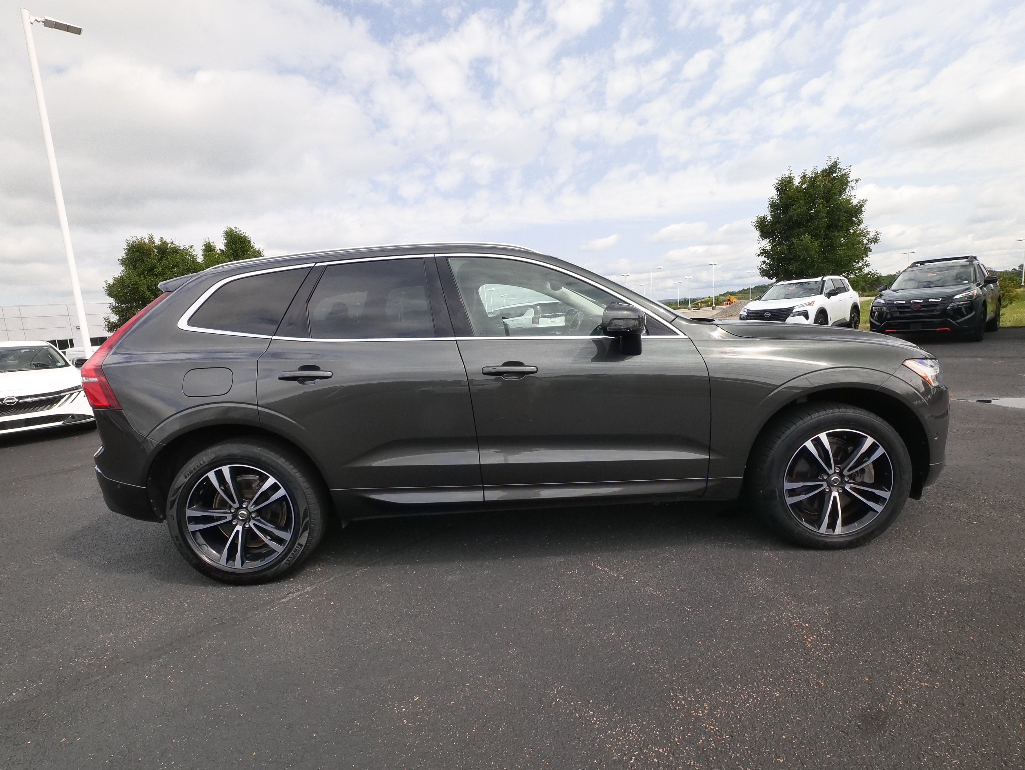 2019 Volvo XC60 Momentum
